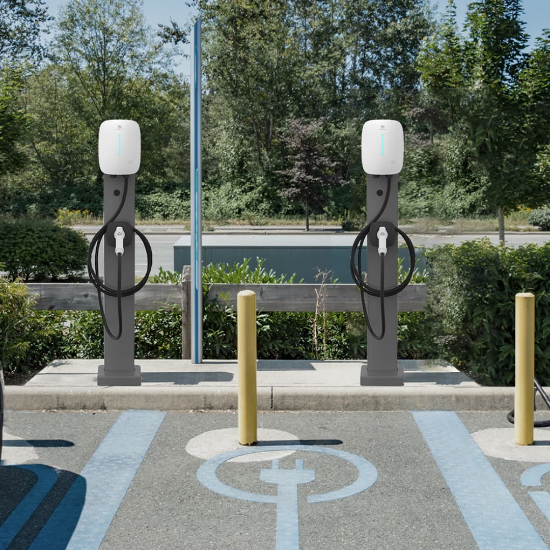L’évolution de la charge rapide DC: des premiers modèles à l’ultra-haute puissance